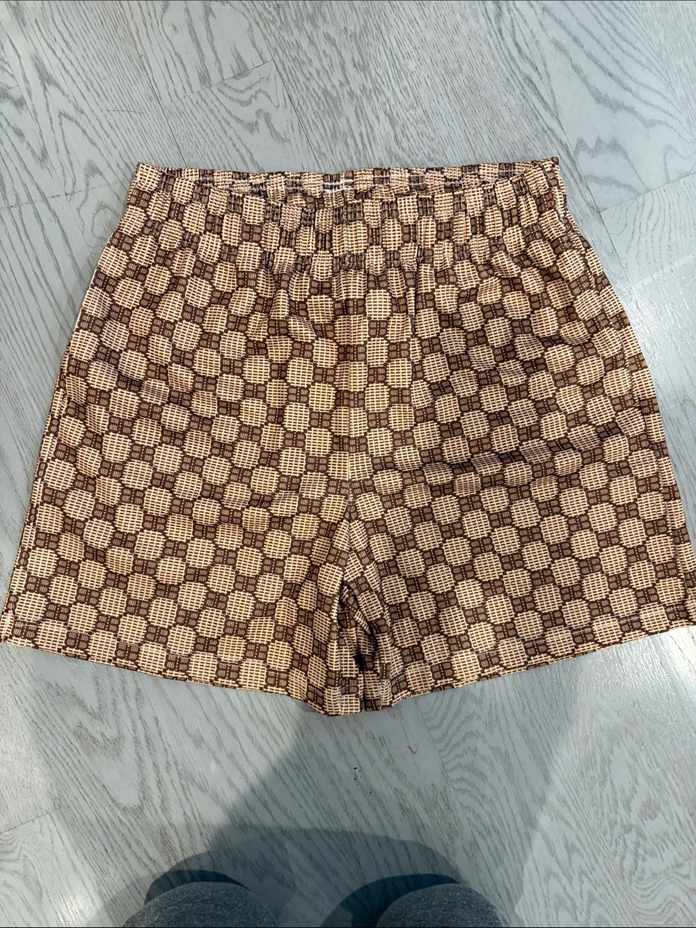 NWT BRAVEST STUDIO mens large shorts Brown